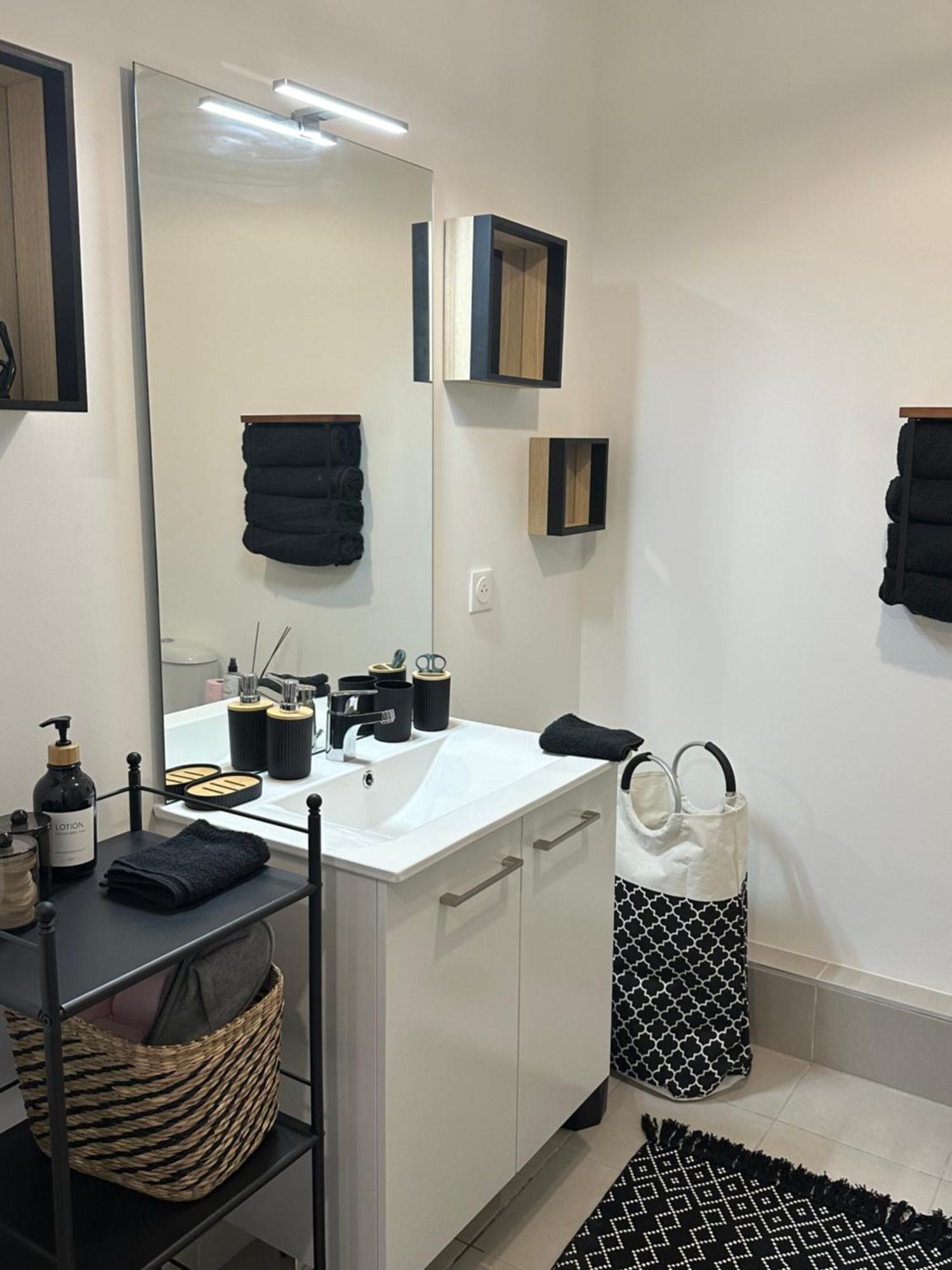 Appartement Entre Paris Et Disney Noisy-le-Grand Luaran gambar
